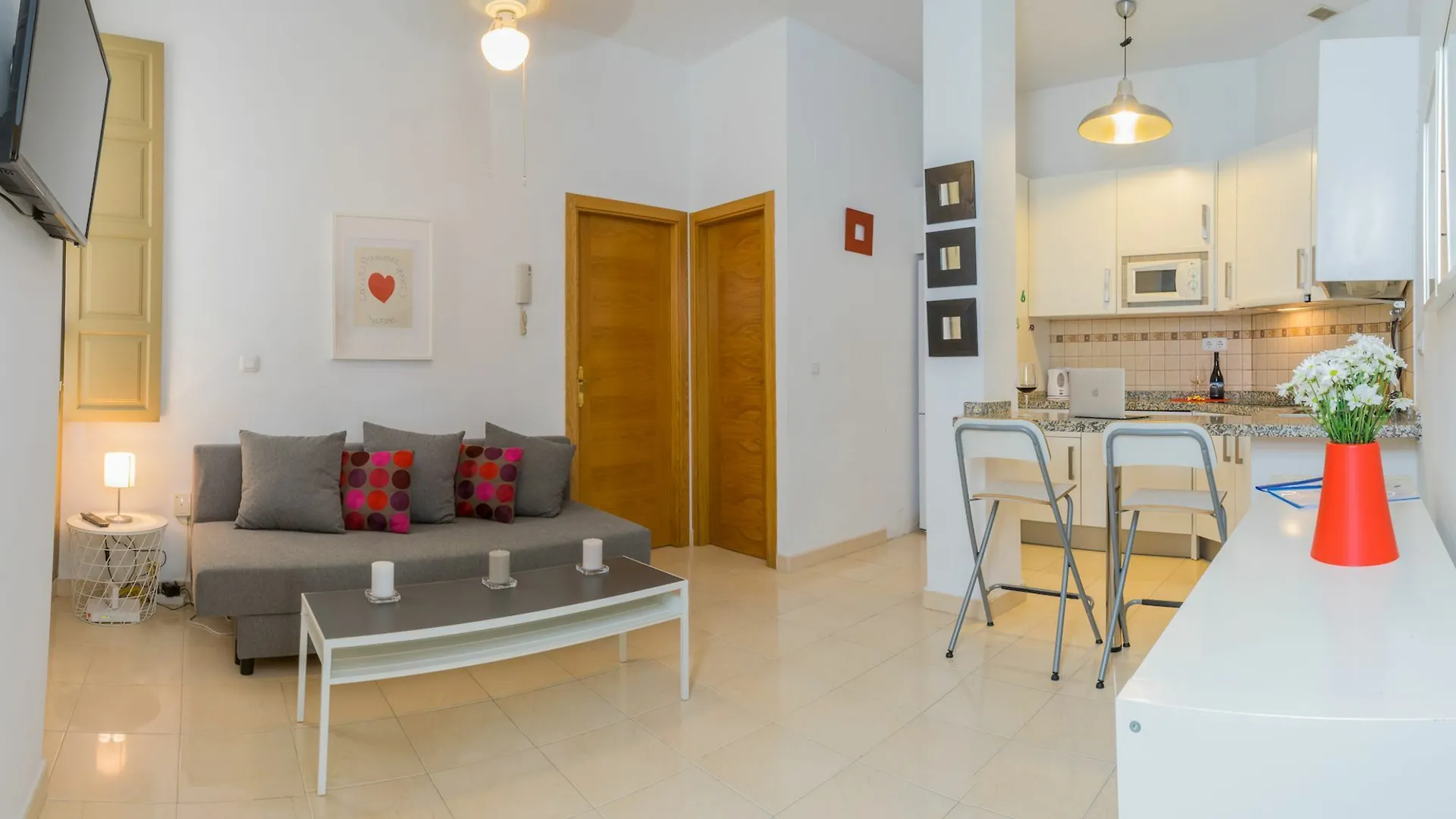 アパート Apartamentos Turisticos Malama マラガ
